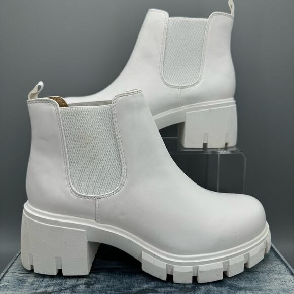 Soda Women’s Lug Sole Mid Heel Chelsea Ankle Boots White Size 7 - Picture 1 of 10